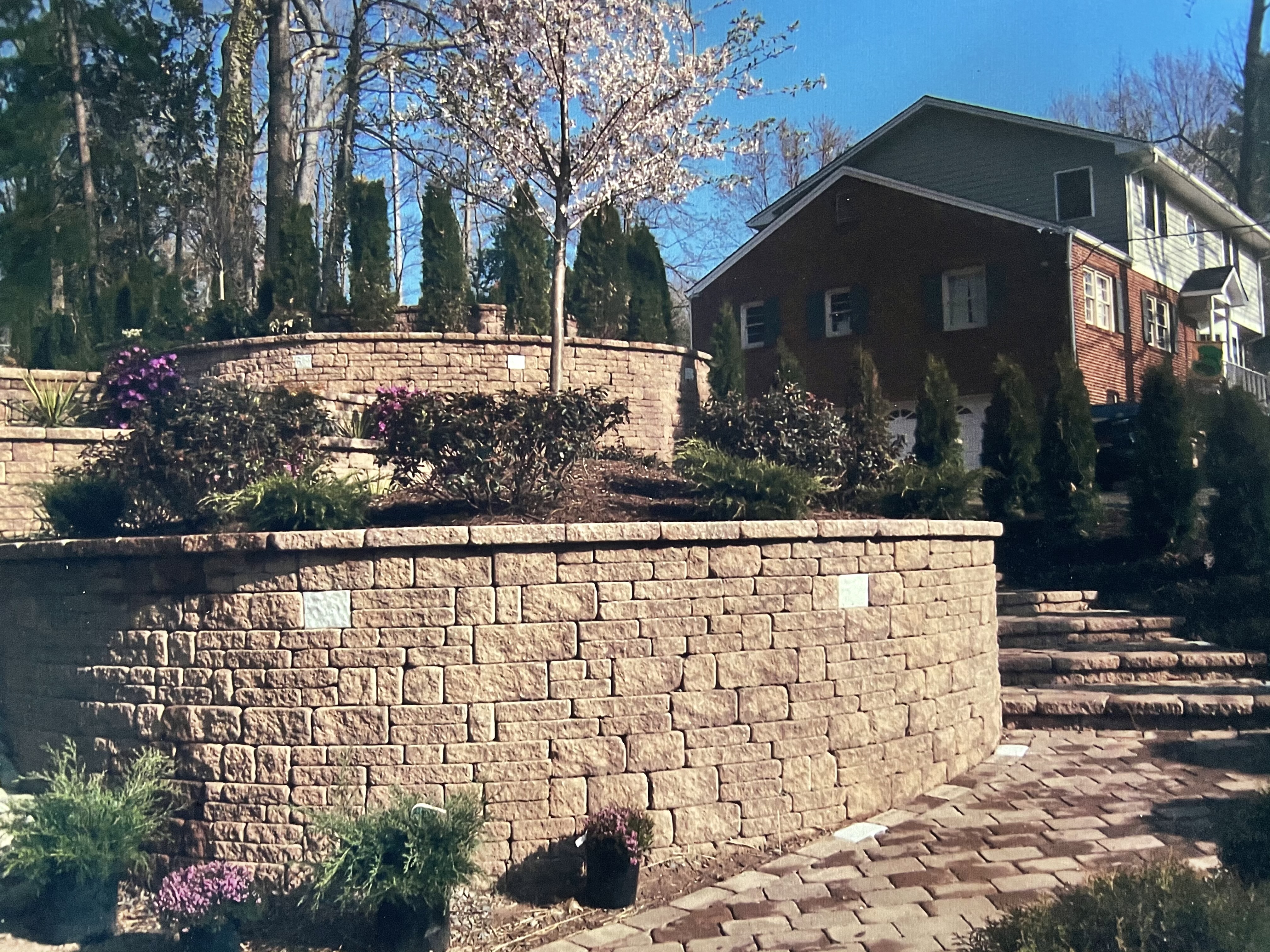 Blended Retaining Walls